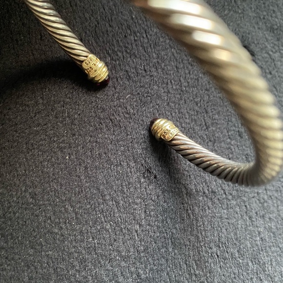 David Yurman Garnet Bracelet - Picture 4 of 5